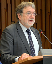 IAB-Direktor Prof. Dr. Joachim Möller