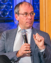 Bernd Fitzenberger bei den zweiten Nürnberger Gesprächen im Jahr 2021.